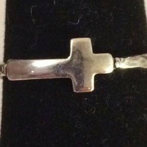R2292 silpada sideways cross ring size 7
